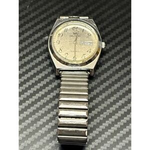 Vintage Waltham Watch Men Silver Tone Silver Round New Battery